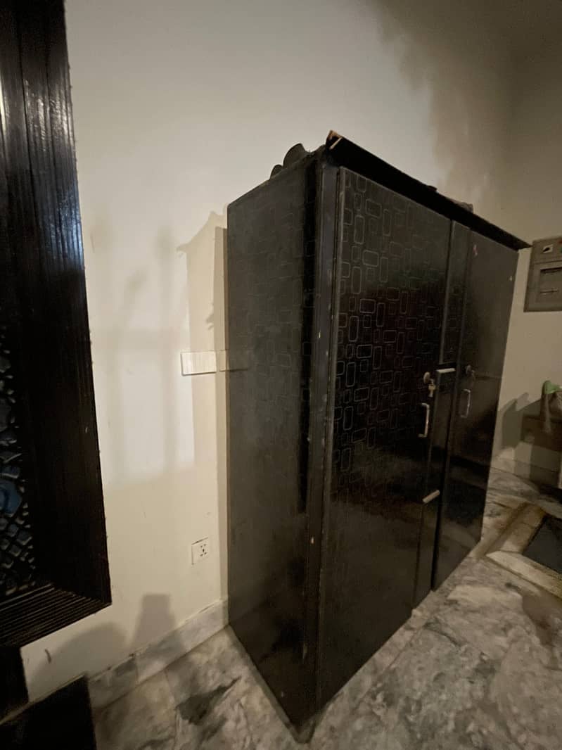 cabinet 2