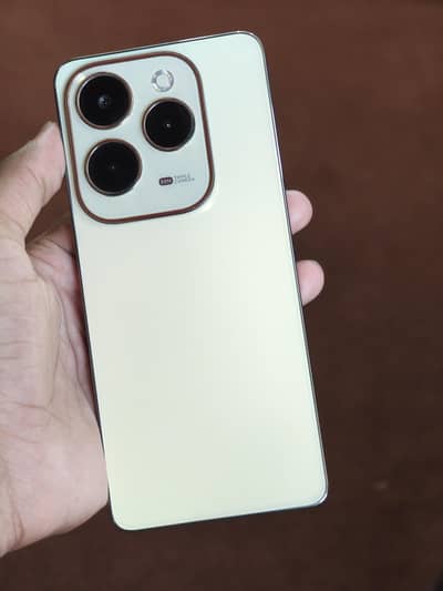 Infinix Hot 40