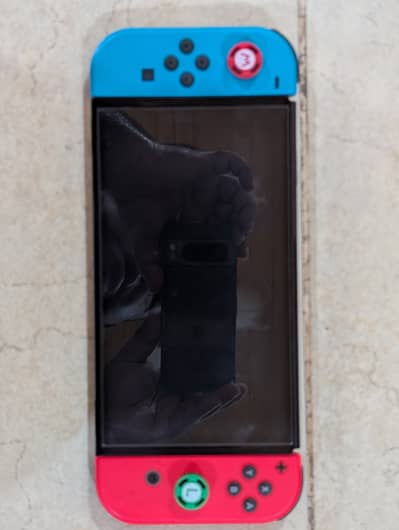 Nintendo Switch in 10 / 10 Condition