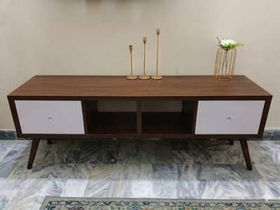 Modern TV Console / Media Wall Table for Sale (Excellent Condition)