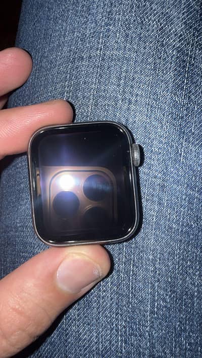 Apple Watch series 6 40MM complete box