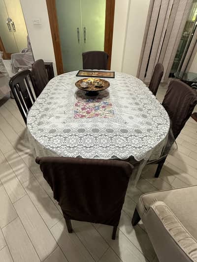 Dinning table with Glass top