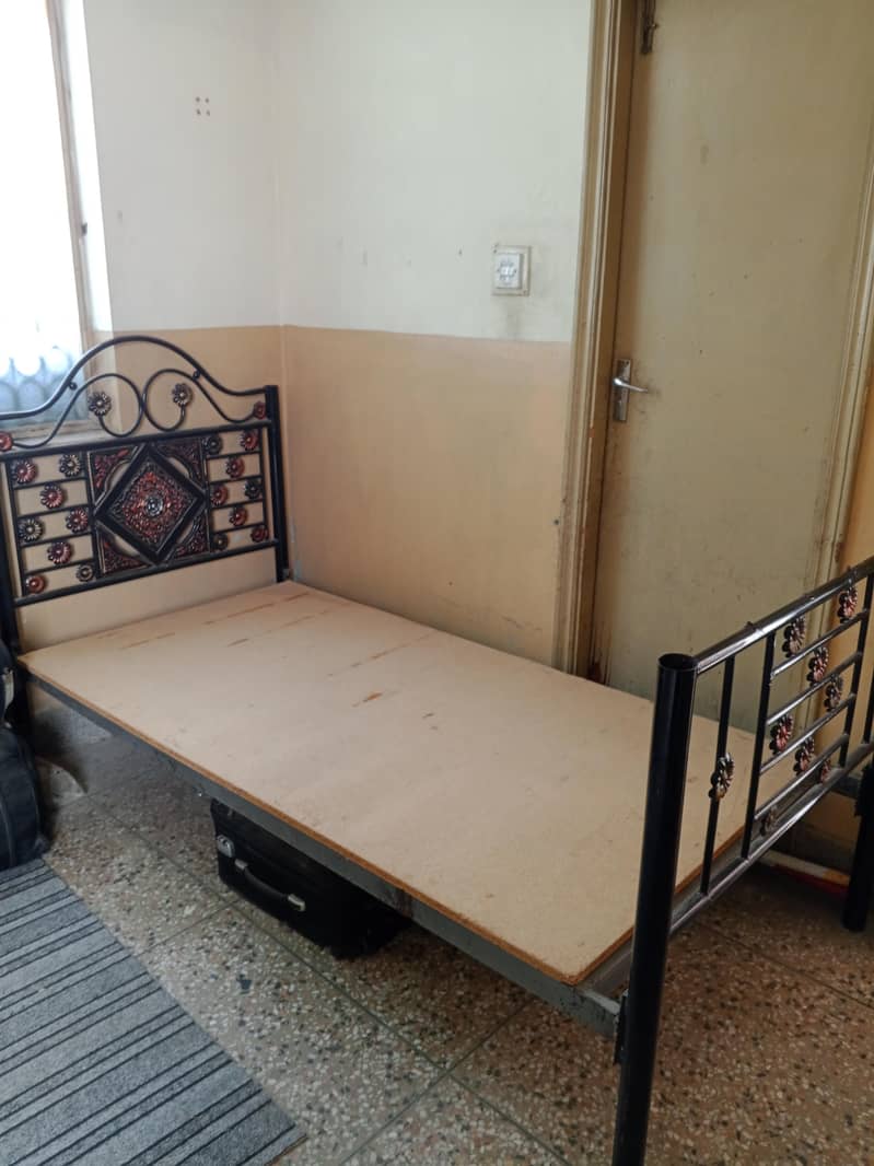 iron bed 5