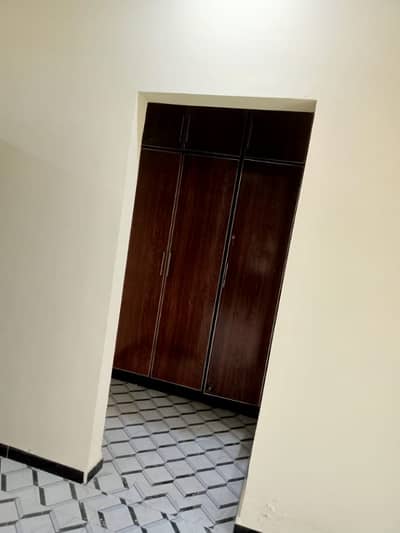 2 MARLA UPPER PORTION FOR RENT IN PAK ARAB