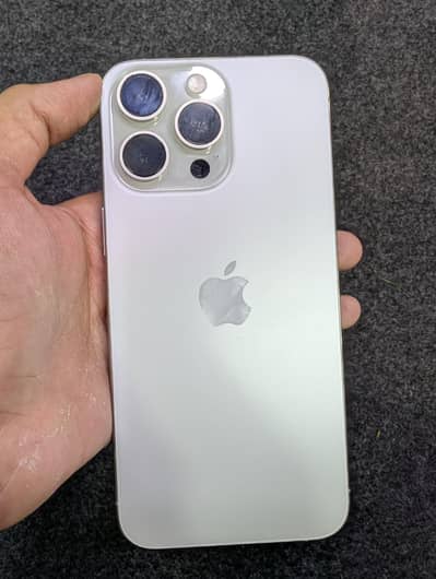 Apple iPhone 15 Pro Max all oky