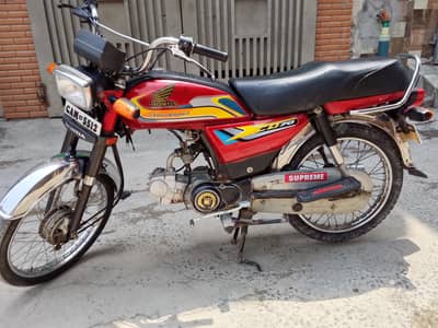 2017 honda70T. . Orignal Tanki available