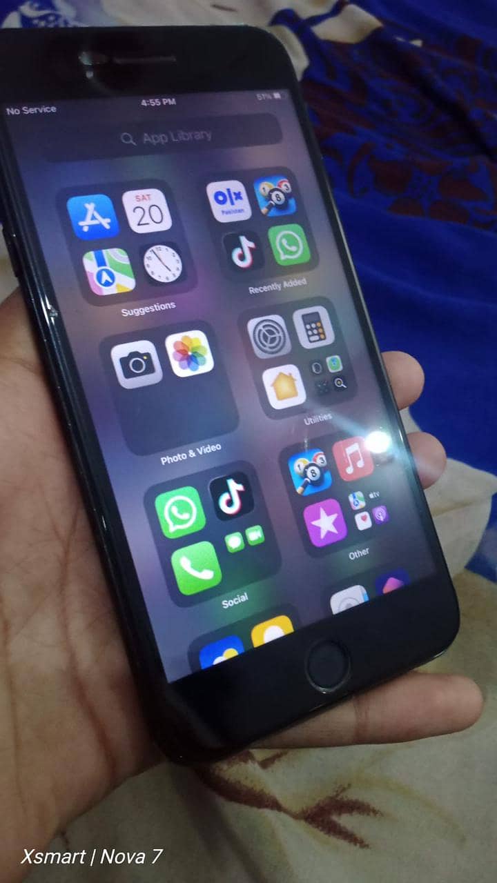 Apple iPhone 7 Plus 2