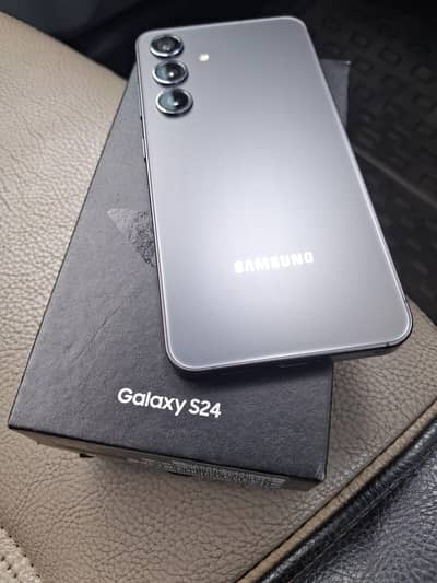 Samsung Galaxy S24 Complete Box