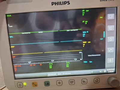 Philips Efficia cm12 patient monitor