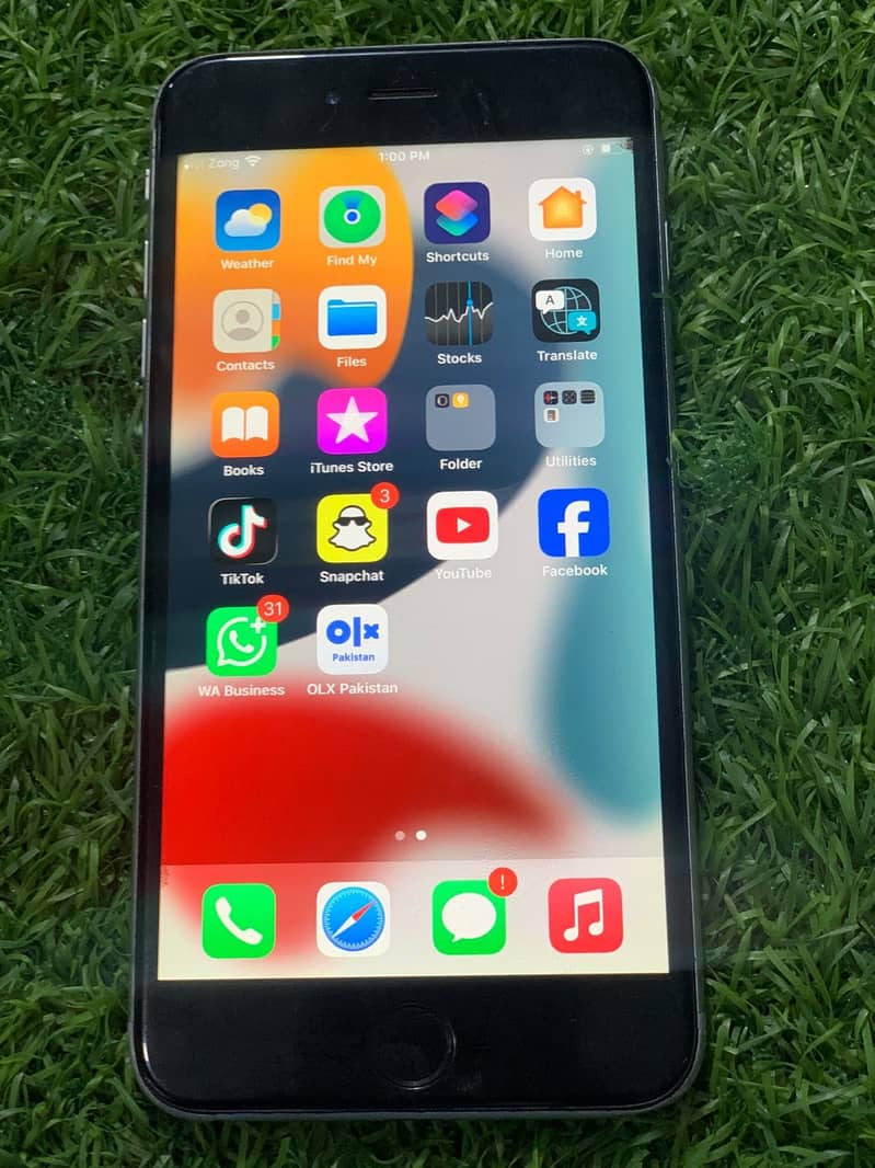 Apple iPhone 6S Plus 1