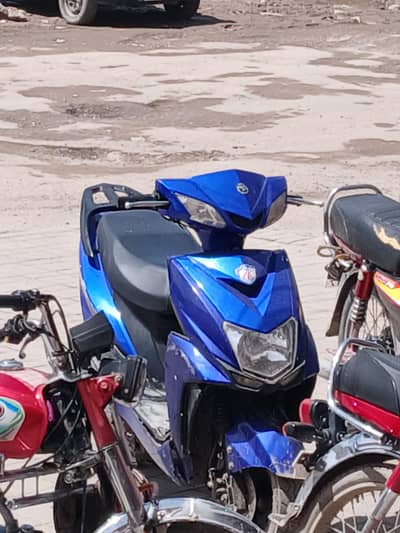petrol scooty 100 cc