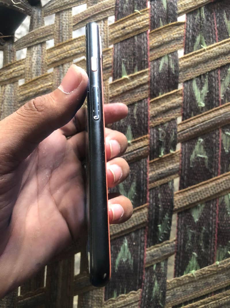 Google Pixel 4 3