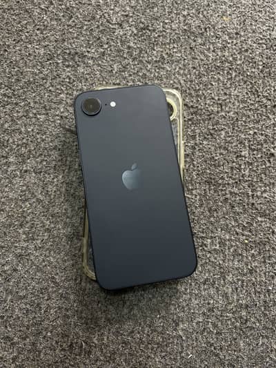 Apple iPhone 16e 128GB
