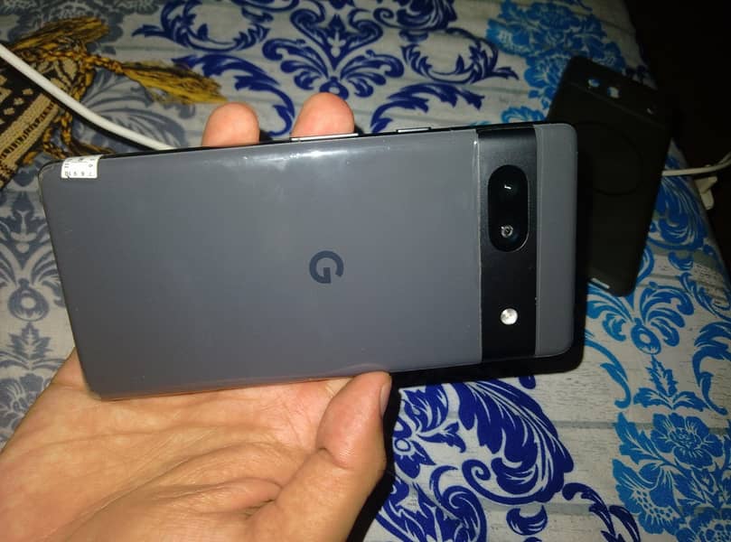 Google Pixel 7a 2