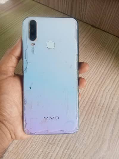 Vivo Y17