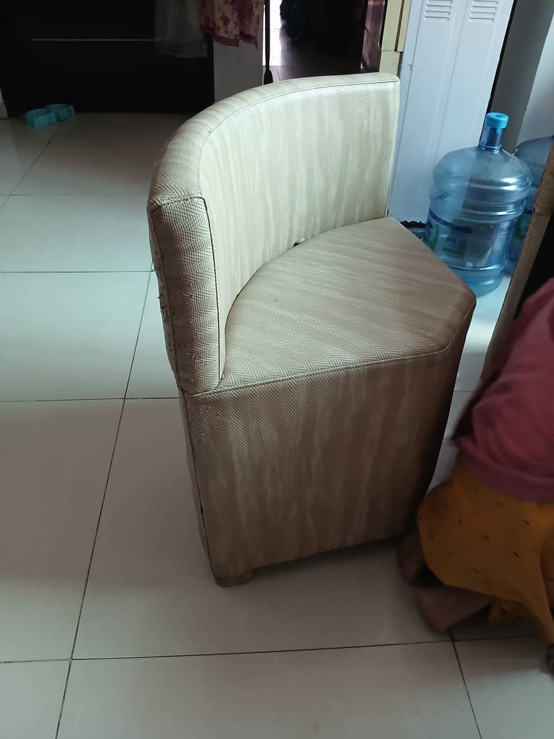 Used dining table for 4 2