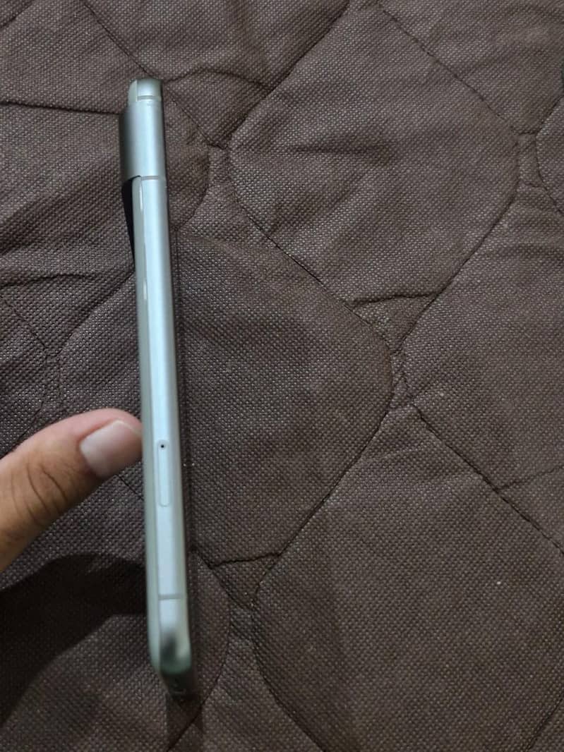 Google Pixel 8 3