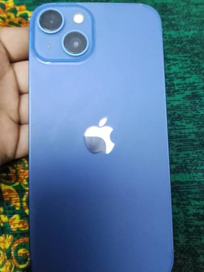Apple iPhone 13