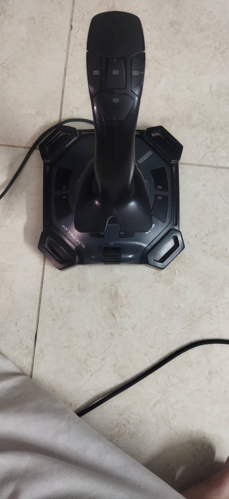 Logitech attack 3 joystick/ flight sim 1