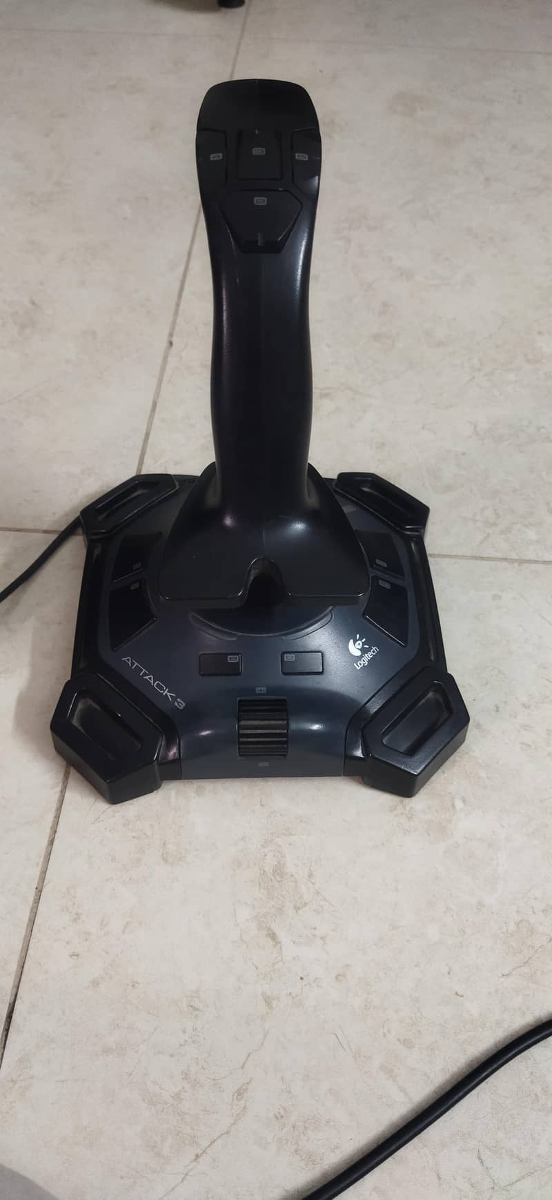 Logitech attack 3 joystick/ flight sim 2