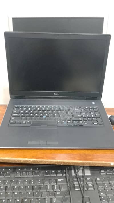 Dell Pricious 7730 i7 8 Gen H processore Gaming laptop Urgent sale