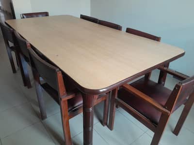 8 seater Dinning Set