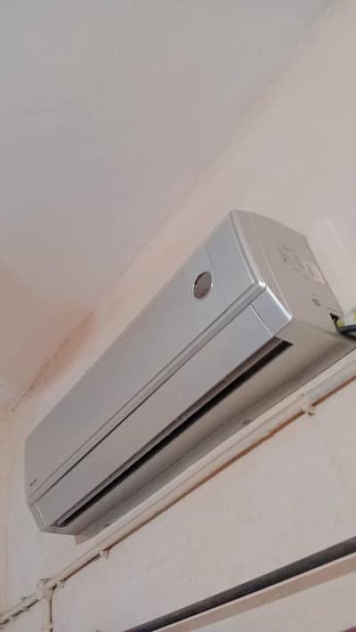 Split AC Like Brand New 100% cooling