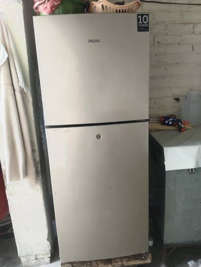 Haier fridge medium size golen colour