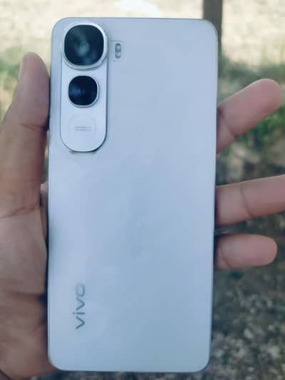 Vivo Y400 8/256 warranty end in sep 2026