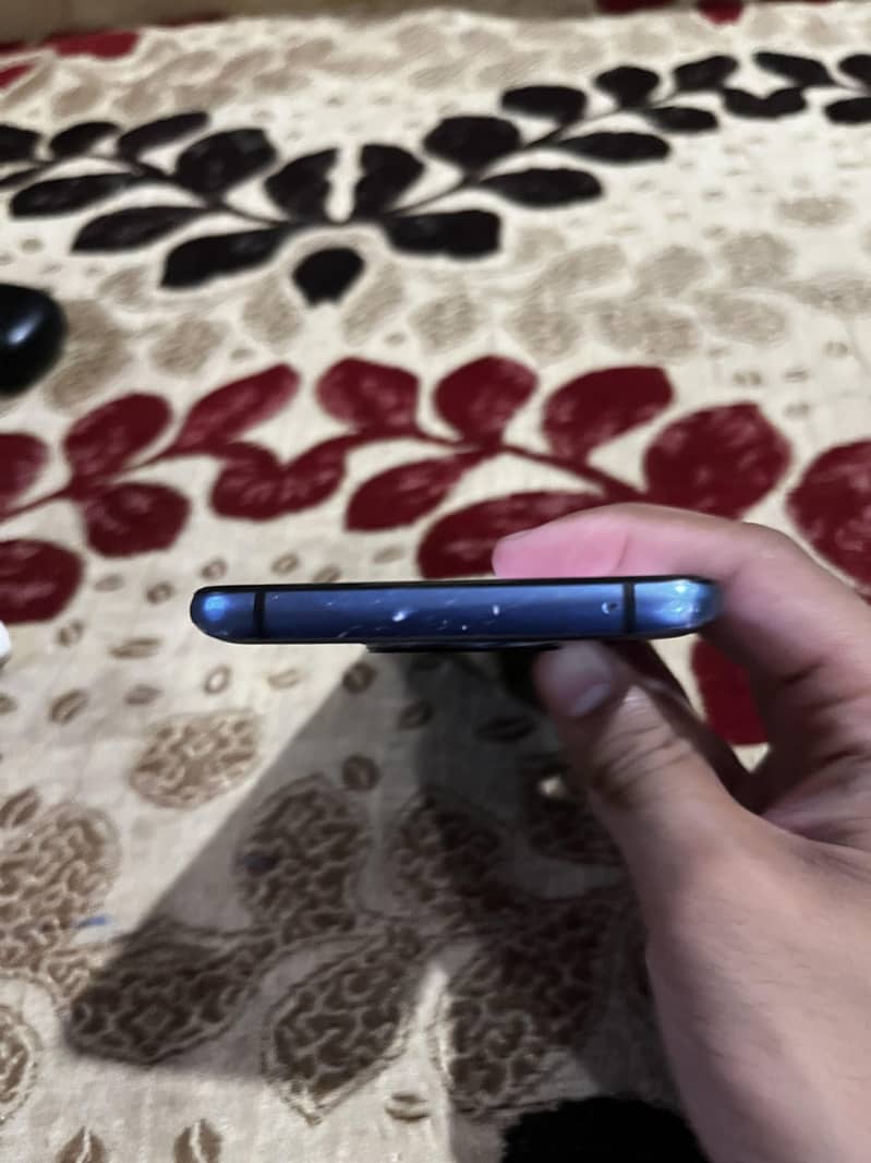 One Plus 7T 5