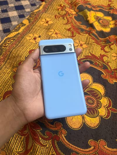Google Pixel 8 Pro
