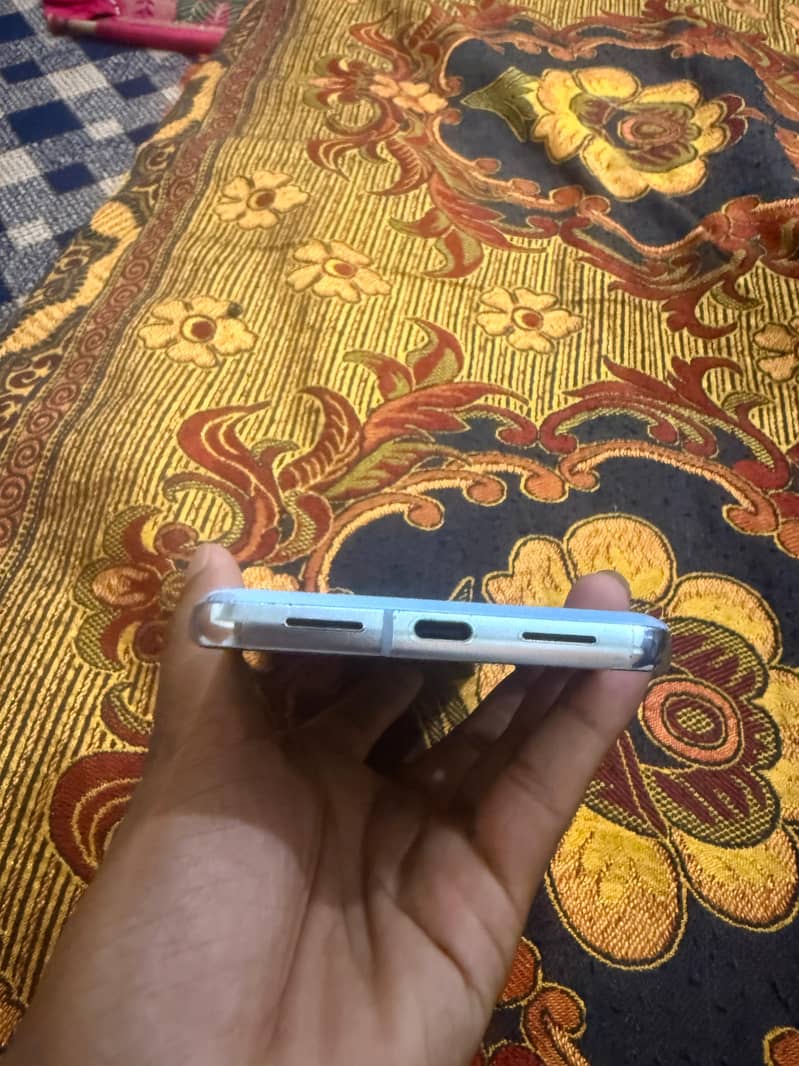 Google Pixel 8 Pro 3