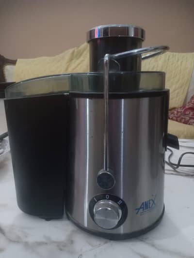 Apple juice machine
