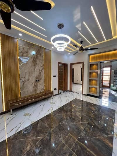 Wallpaper,wood&vinyl,pvc panel,floor,kitchen,led rack,ceiling,blind