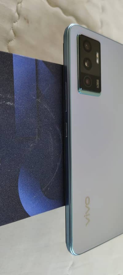 Vivo V23e