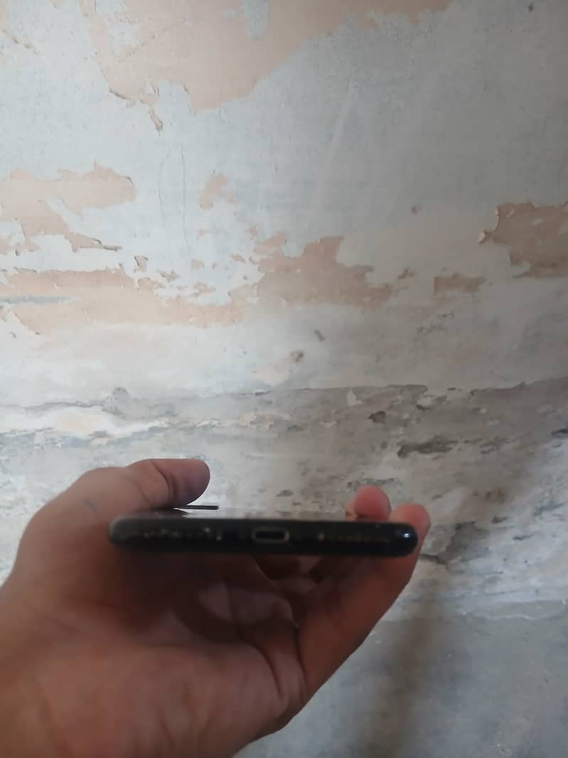 Apple iPhone 7 Plus 4