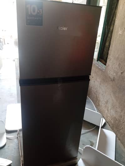Haier Small Size Fridge HRF-186 |
