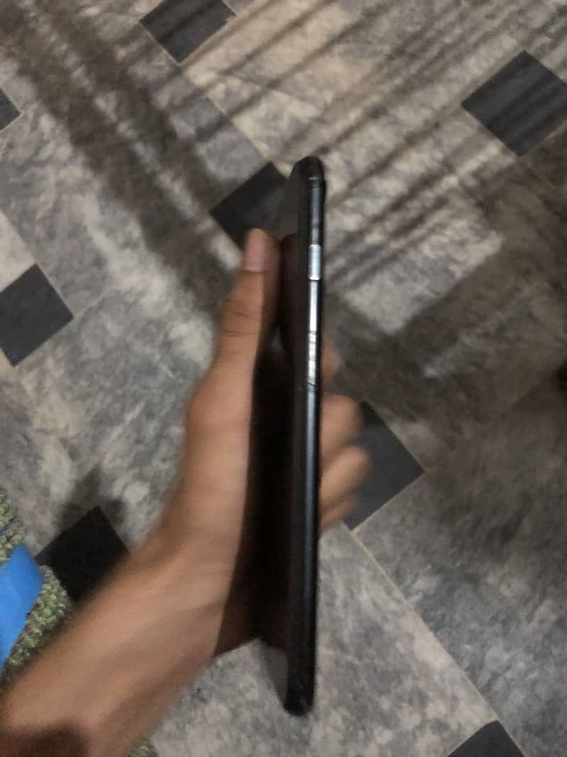 Apple iPhone 7 Plus 4