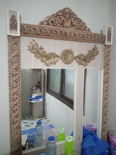 dressing table available for sales condition ok slightly used