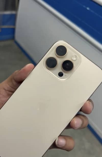 Apple iPhone 16 Pro Max