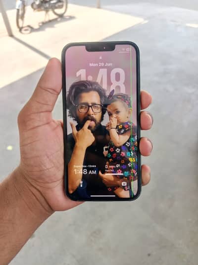 Apple iPhone 13