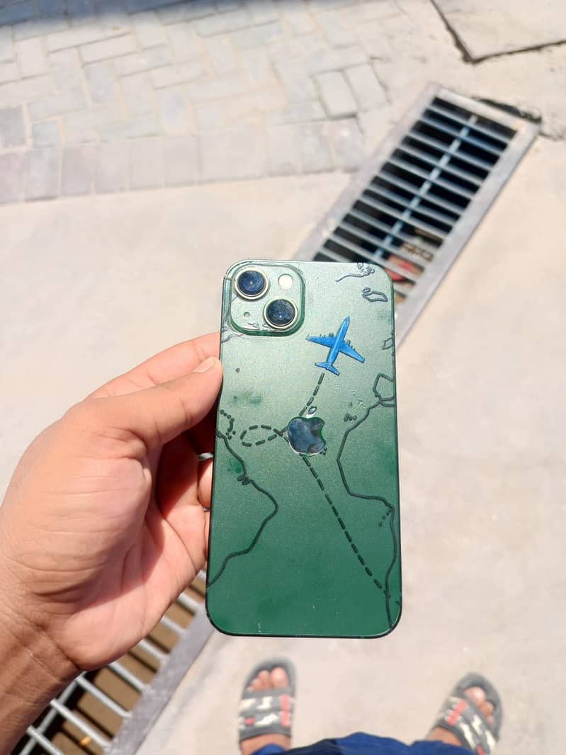 iPhone 13 5