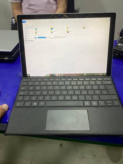 Core i5 7th Gen | 8GB RAM | 256GB SSD