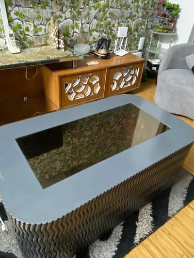 Mirror table