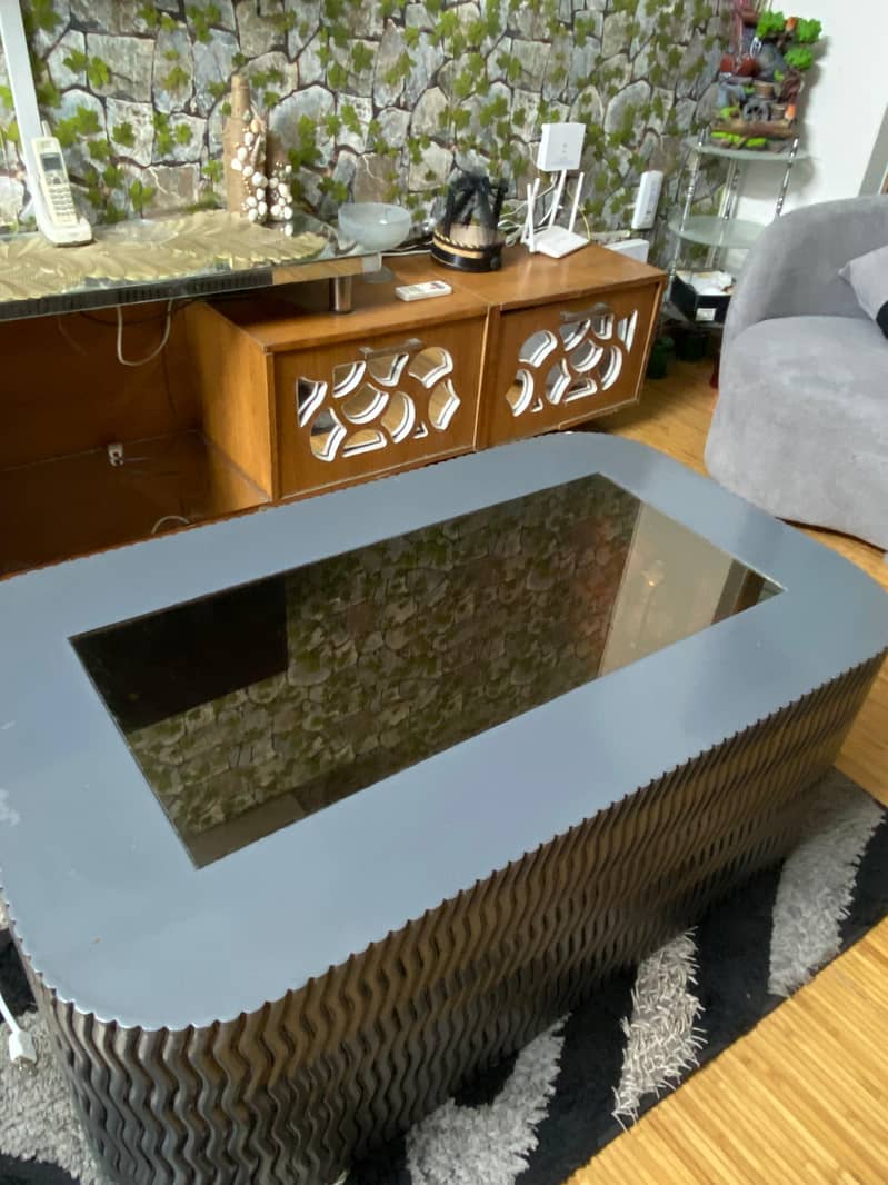 Mirror table 0