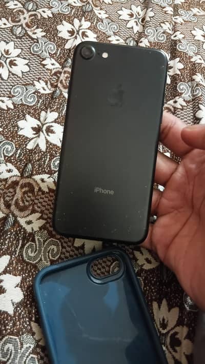 Apple iPhone 7