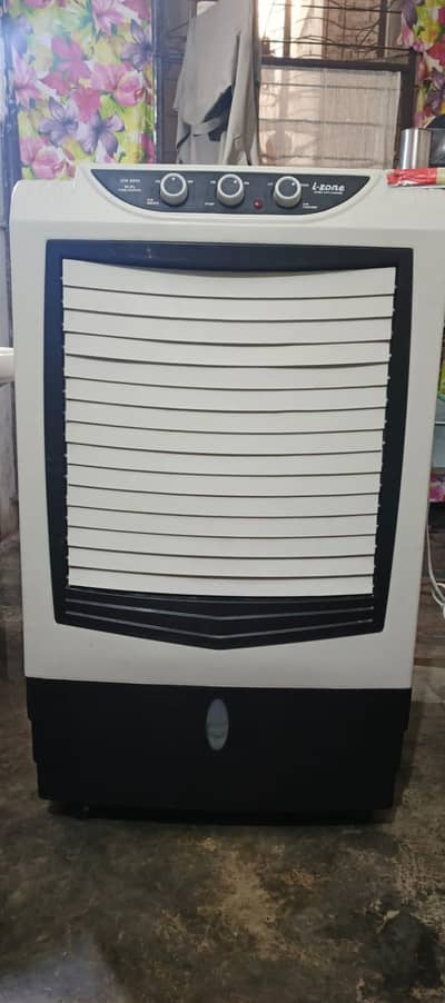 I zone cooler 8800