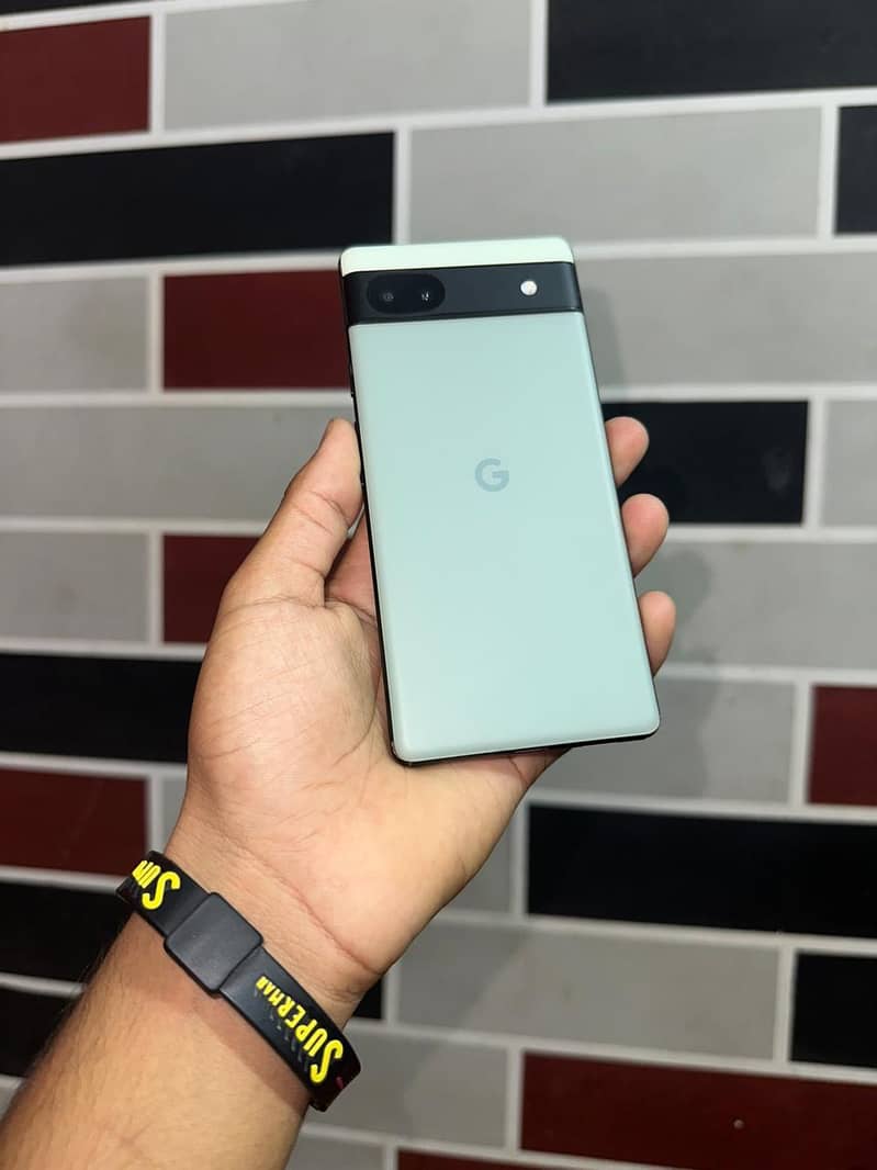 Google Pixel 6a 1