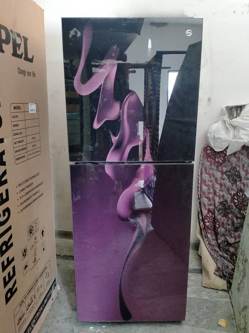 Refrigerator 0