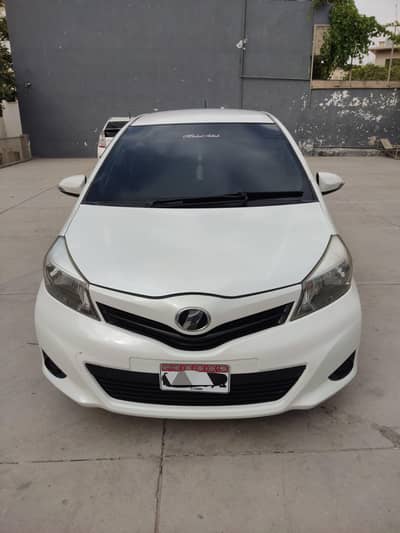 Vitz G grade push start 2013/2016